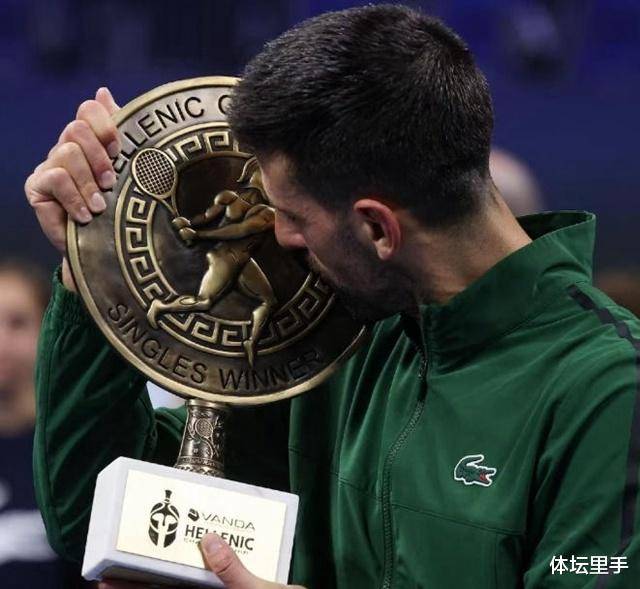 ATP总决赛逆转联合杯，德约科维奇统治全场