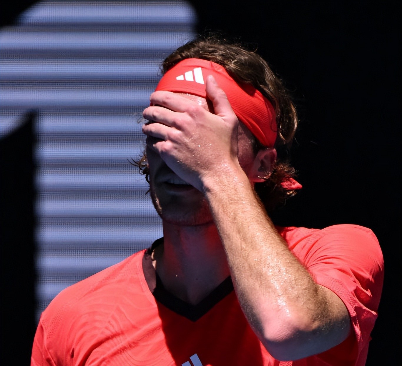 澳网轻取戴维斯杯，西西帕斯刷新纪录