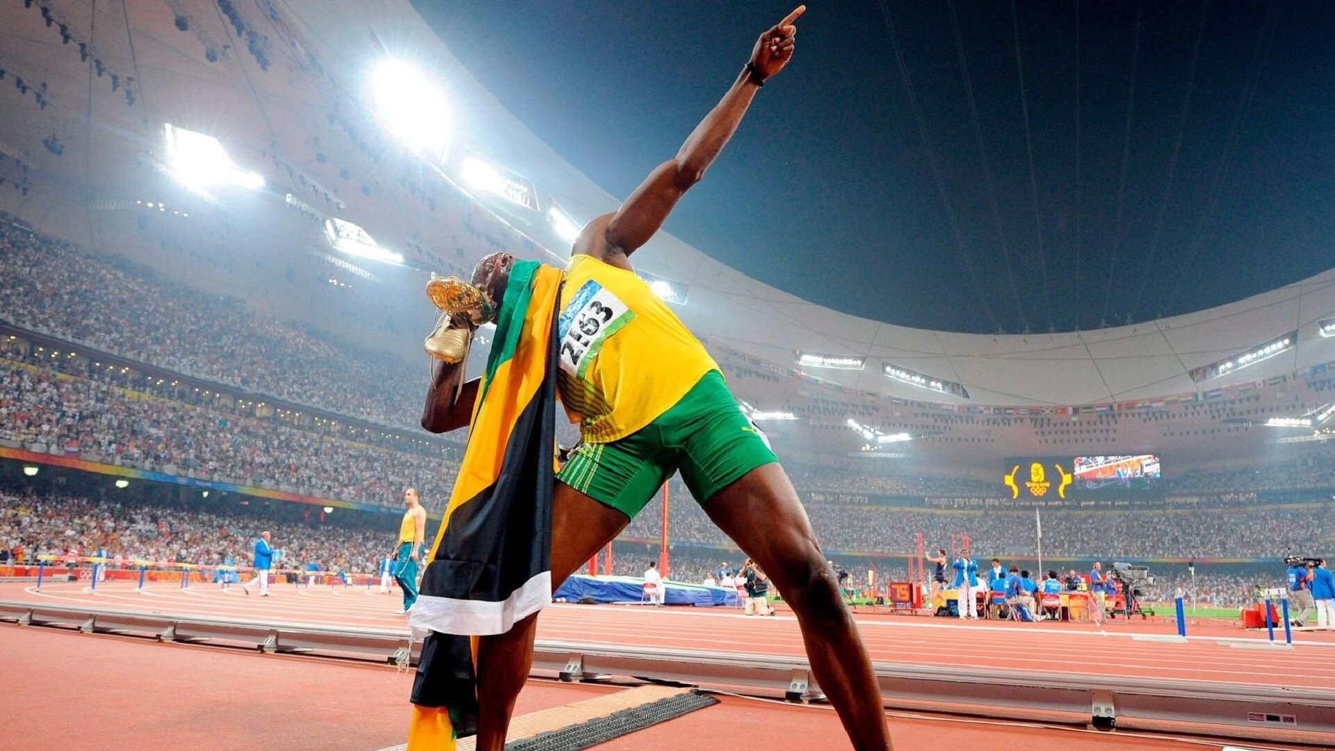 步行者铁蹄踏破广厦，浓眉擎天柱生涯夜封神